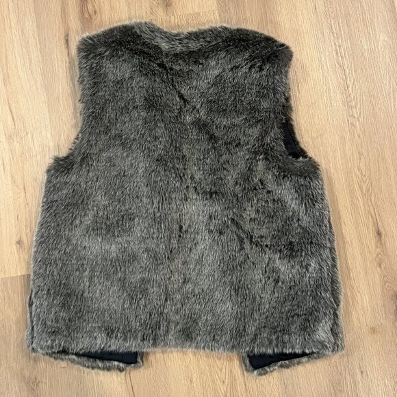 Talula Faux Fur Vegan Vest Size Small - Picture 7 of 7
